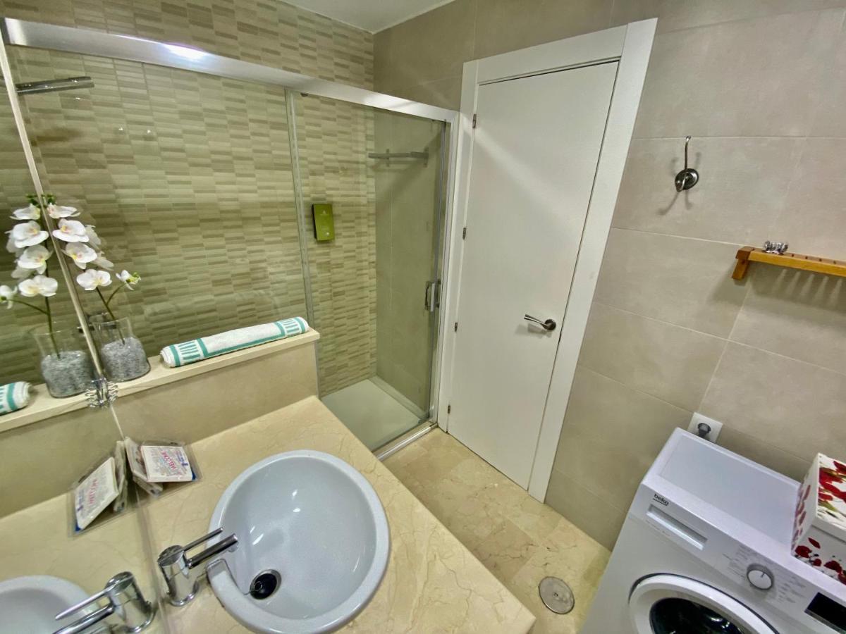 Apartamentos Turisticos Castillo Del Vigia Τορρεμολίνος Εξωτερικό φωτογραφία