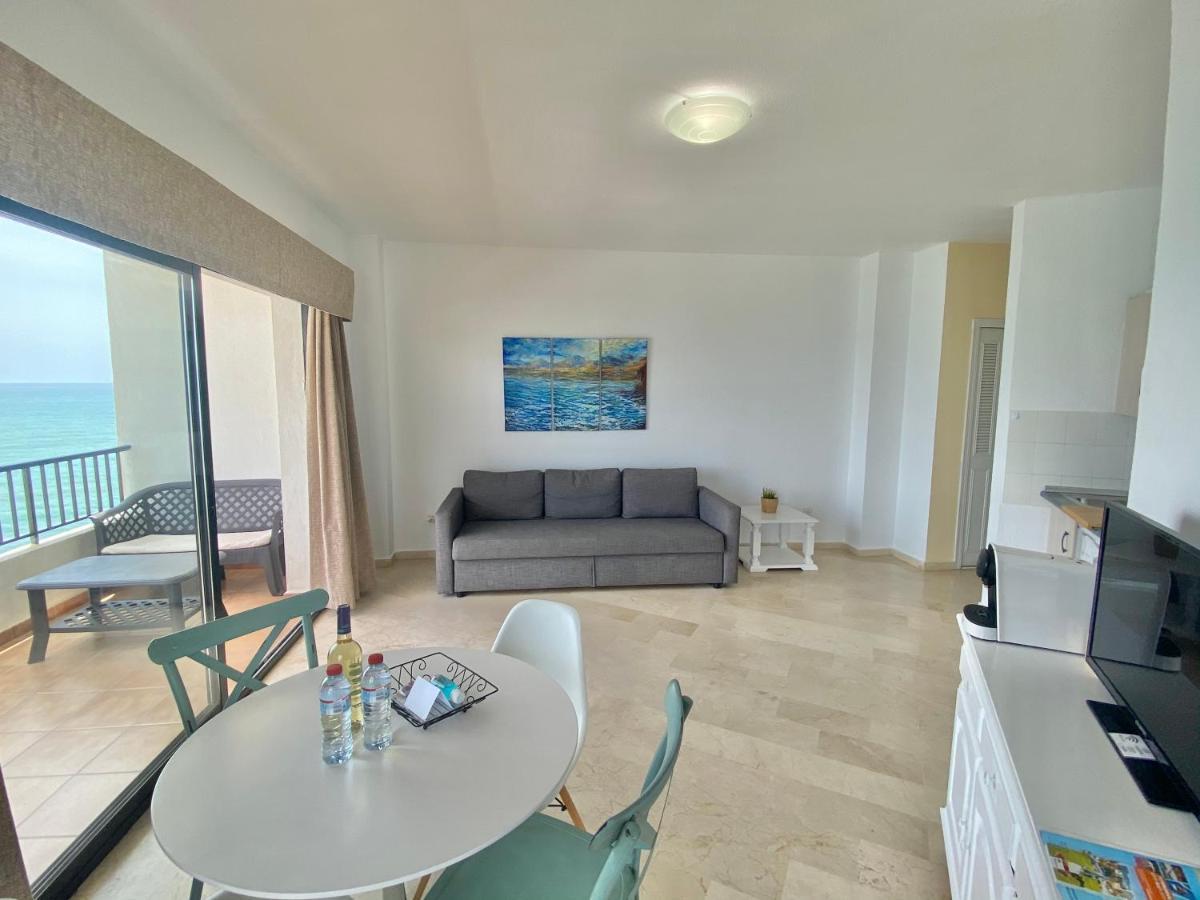 Apartamentos Turisticos Castillo Del Vigia Τορρεμολίνος Εξωτερικό φωτογραφία